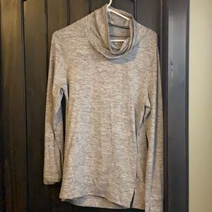 Women’s active wear long sleeve